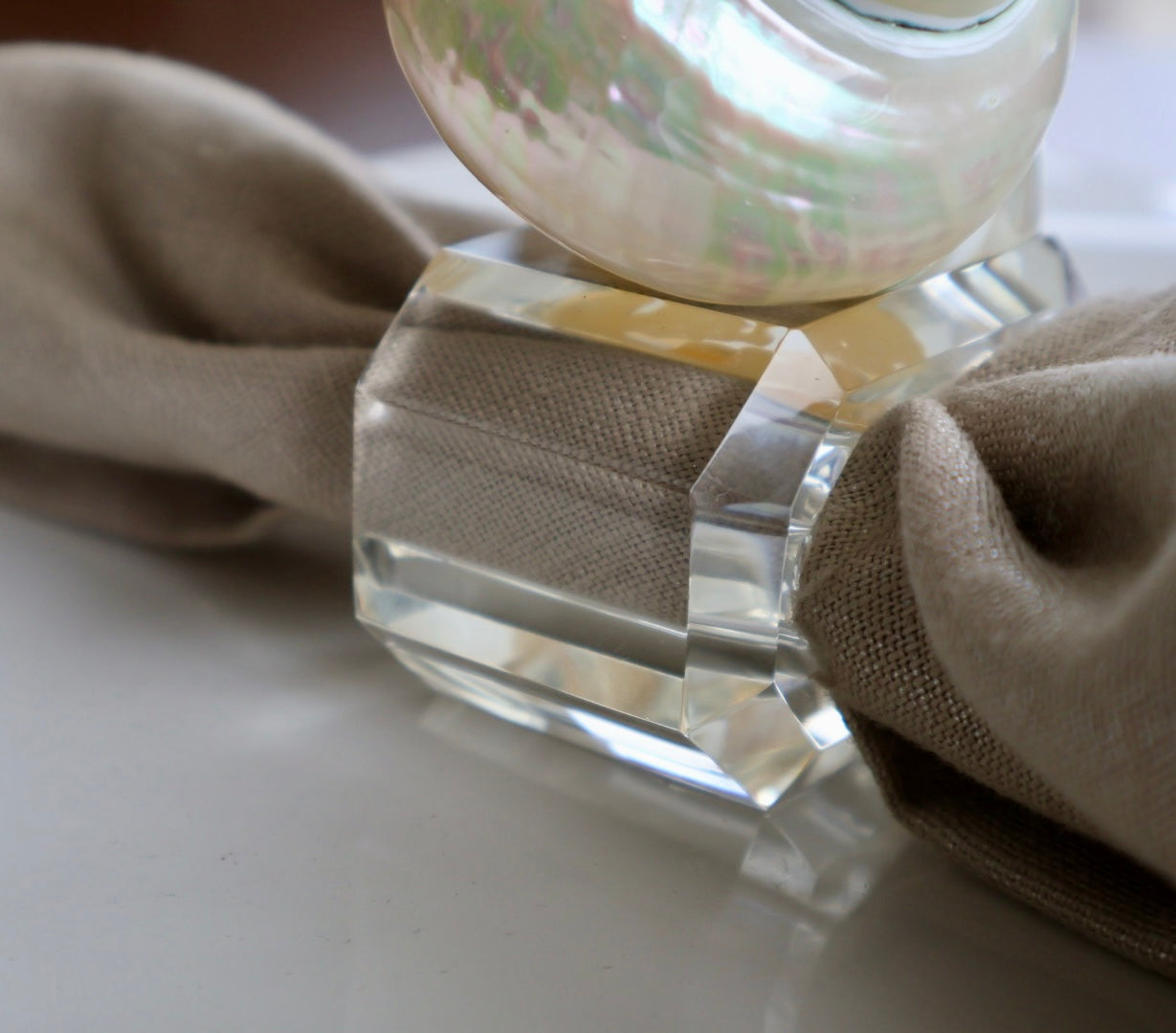 Pearl Turbo Crystal Napkin Ring / Set of 4