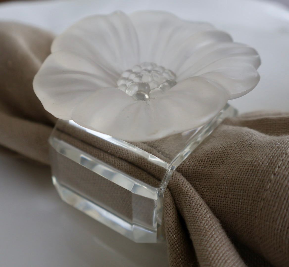 Daisy Crystal Napkin Ring / Set of 4