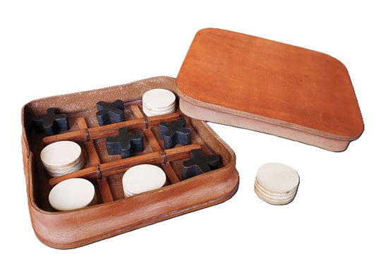 TIC TAC TOE BOX LEATHER GAME