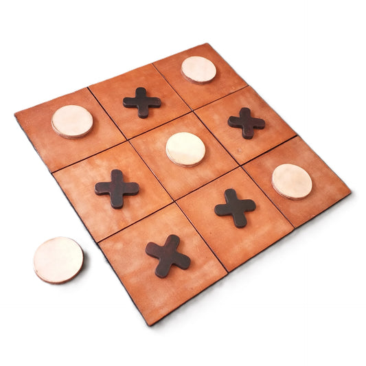 TIC TAC TOE LEATHER GAME